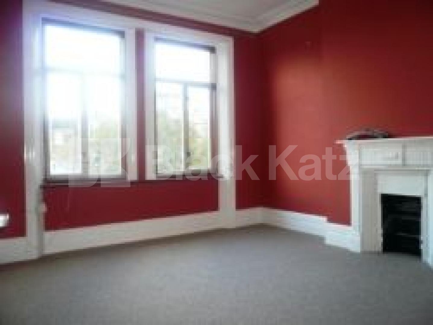 			5 Bedroom, 1 bath, 1 reception Flat			 Denton Road, CROUCH END N8